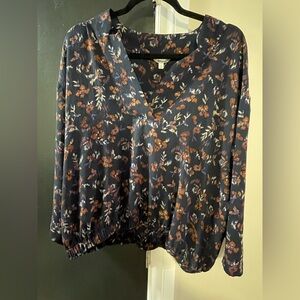 Reitmans long sleeve V-neck floral printed Blouse